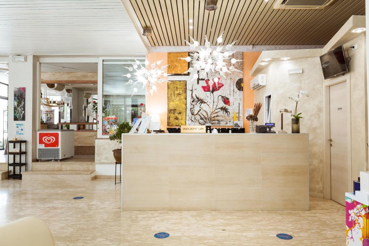 Hotel Al Nuovo Porto Bellaria-Igea Marina Eksteriør billede