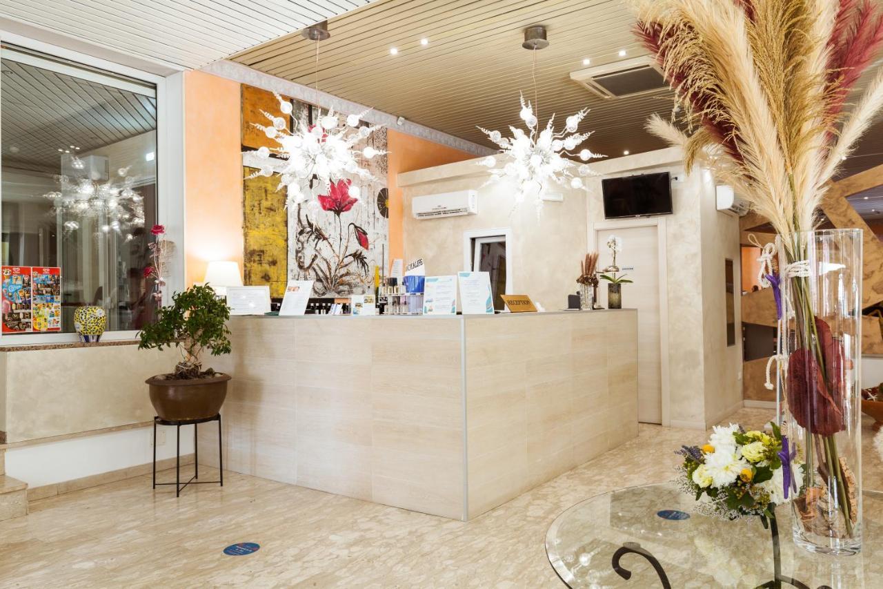 Hotel Al Nuovo Porto Bellaria-Igea Marina Eksteriør billede