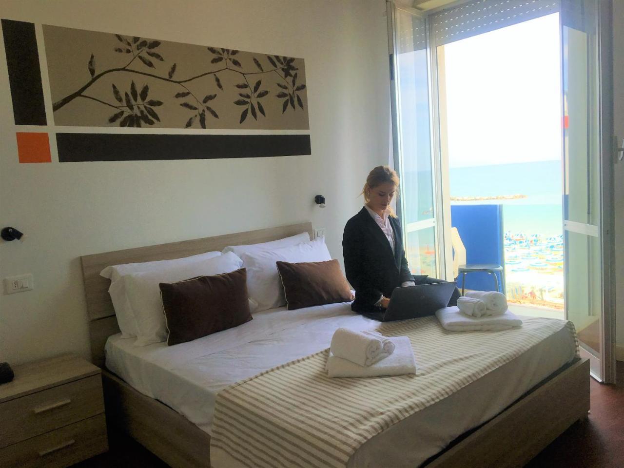 Hotel Al Nuovo Porto Bellaria-Igea Marina Eksteriør billede